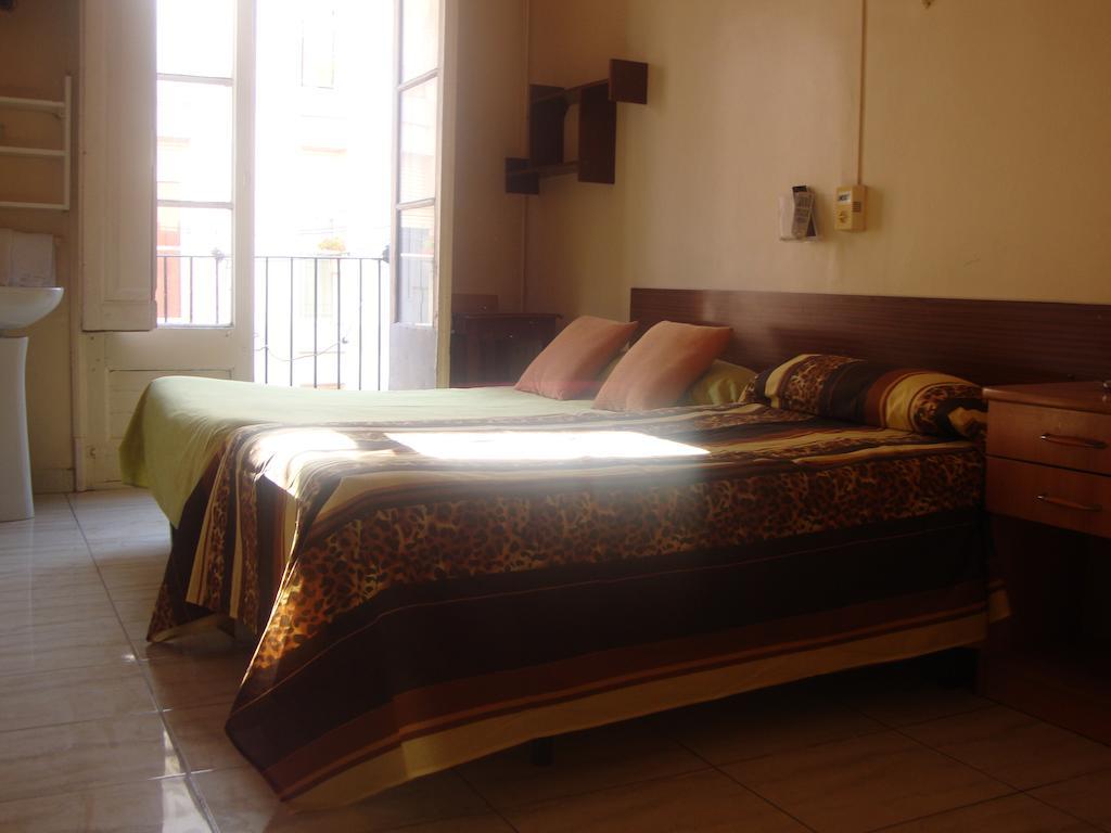 Hostel Turisol Barcellona Camera foto