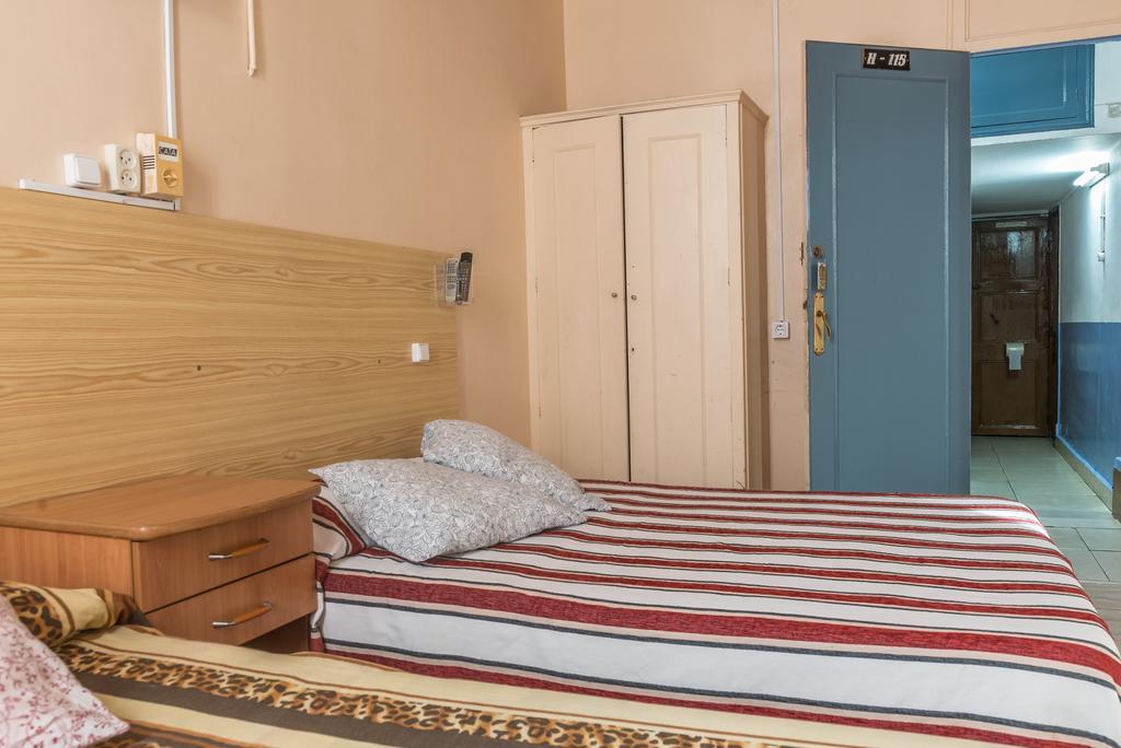Hostel Turisol Barcellona Esterno foto